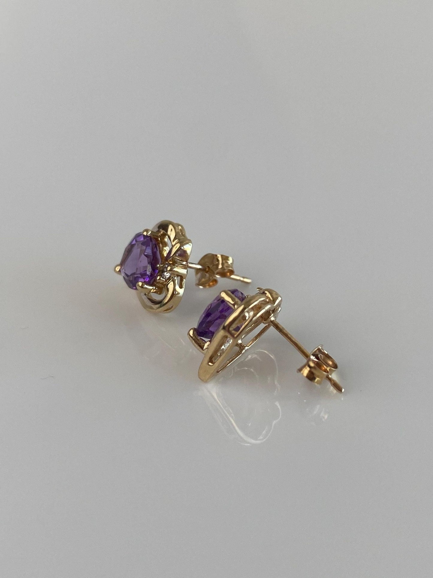 Vintage Solid 10k Yellow Gold Amethyst Heart & Diamond Stud Earrings