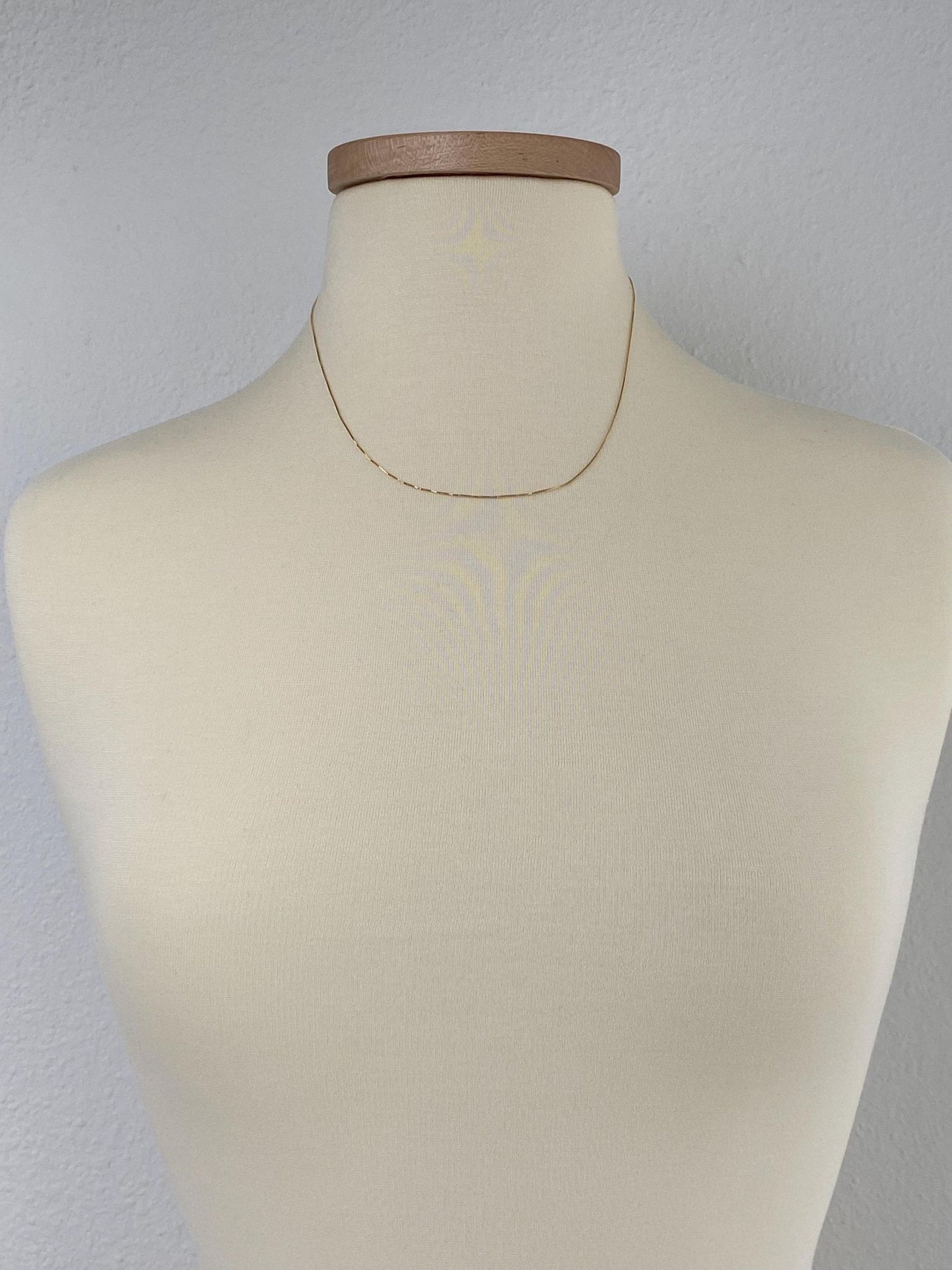 Vintage Solid 14k Yellow Gold Dainty Box Chain Necklace - 18.25 inches