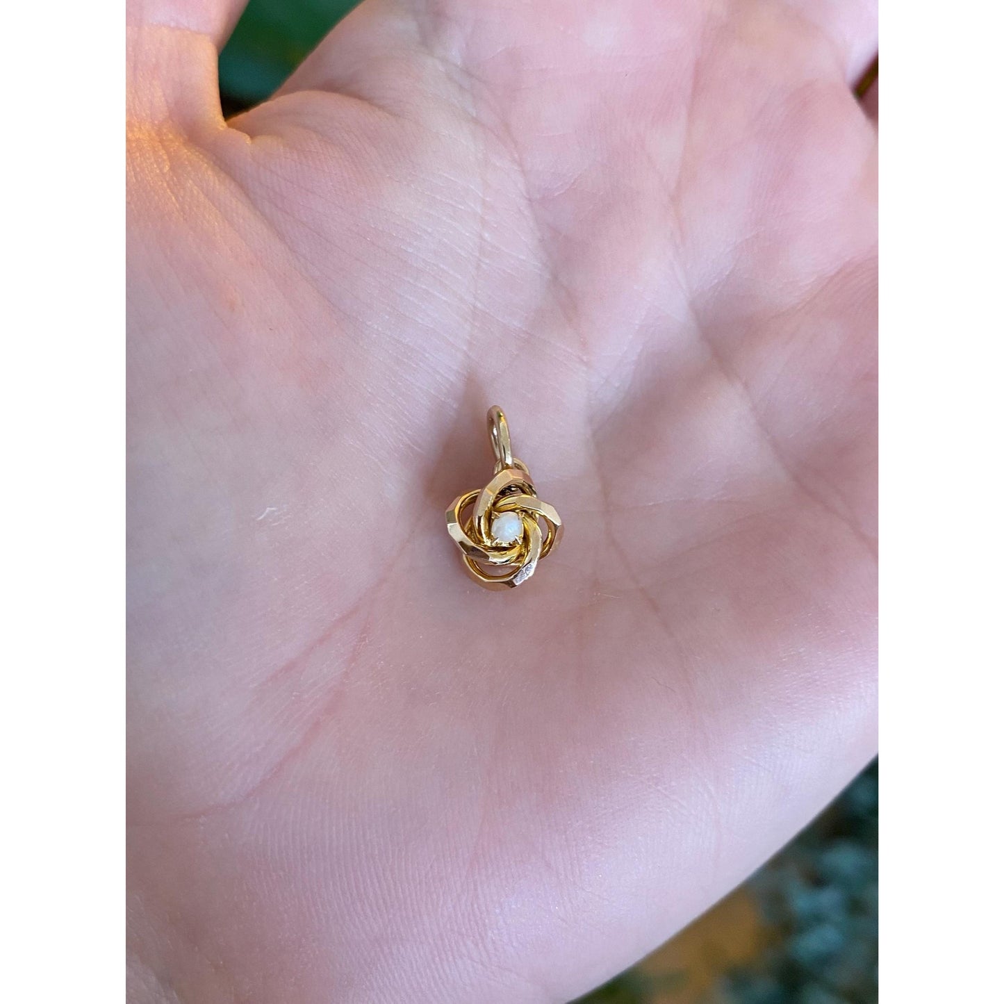 Vintage Solid 10k Yellow Gold Seed Pearl Knot Charm