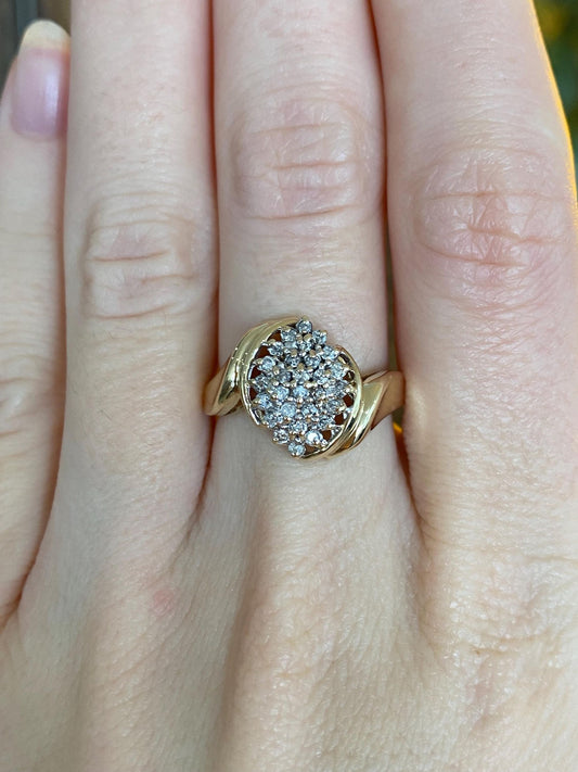 Vintage Solid 10k Yellow Gold Diamond Cluster Twist Ring - Size 6.75