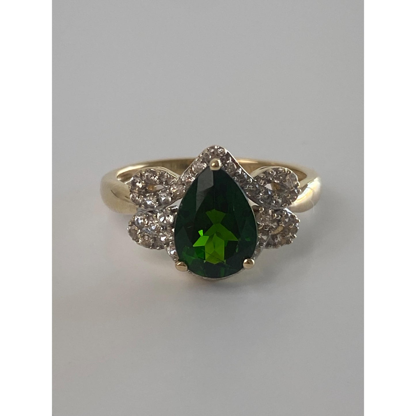 Vintage Solid 10k Yellow Gold Clear Spinel Green Tourmaline Ring - Size 7.75