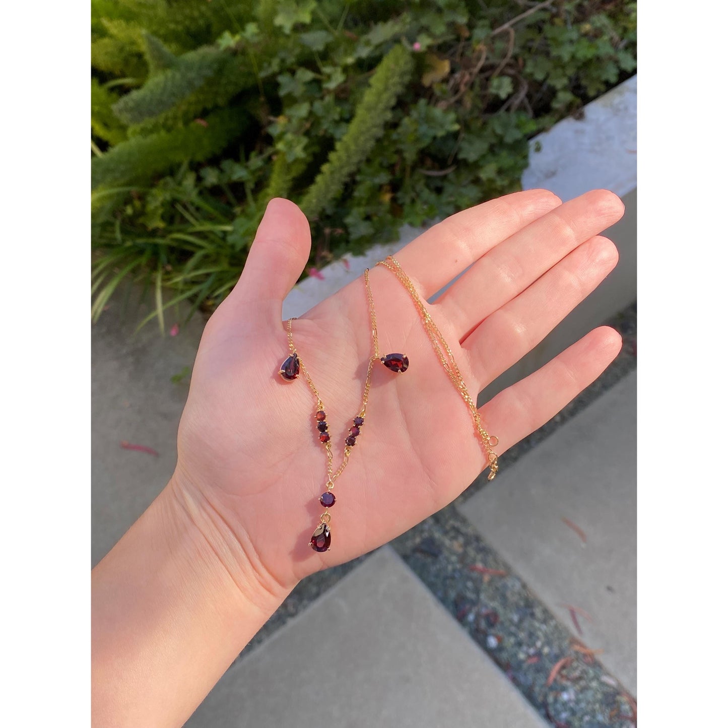 Vintage Solid 18k Yellow Gold Garnet Figaro Chain Necklace - 16.5 inches