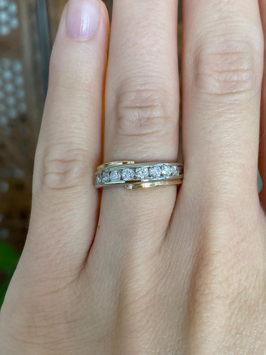 Vintage Solid 14k White & Yellow Gold Diamond Ring Band - Size 5.5