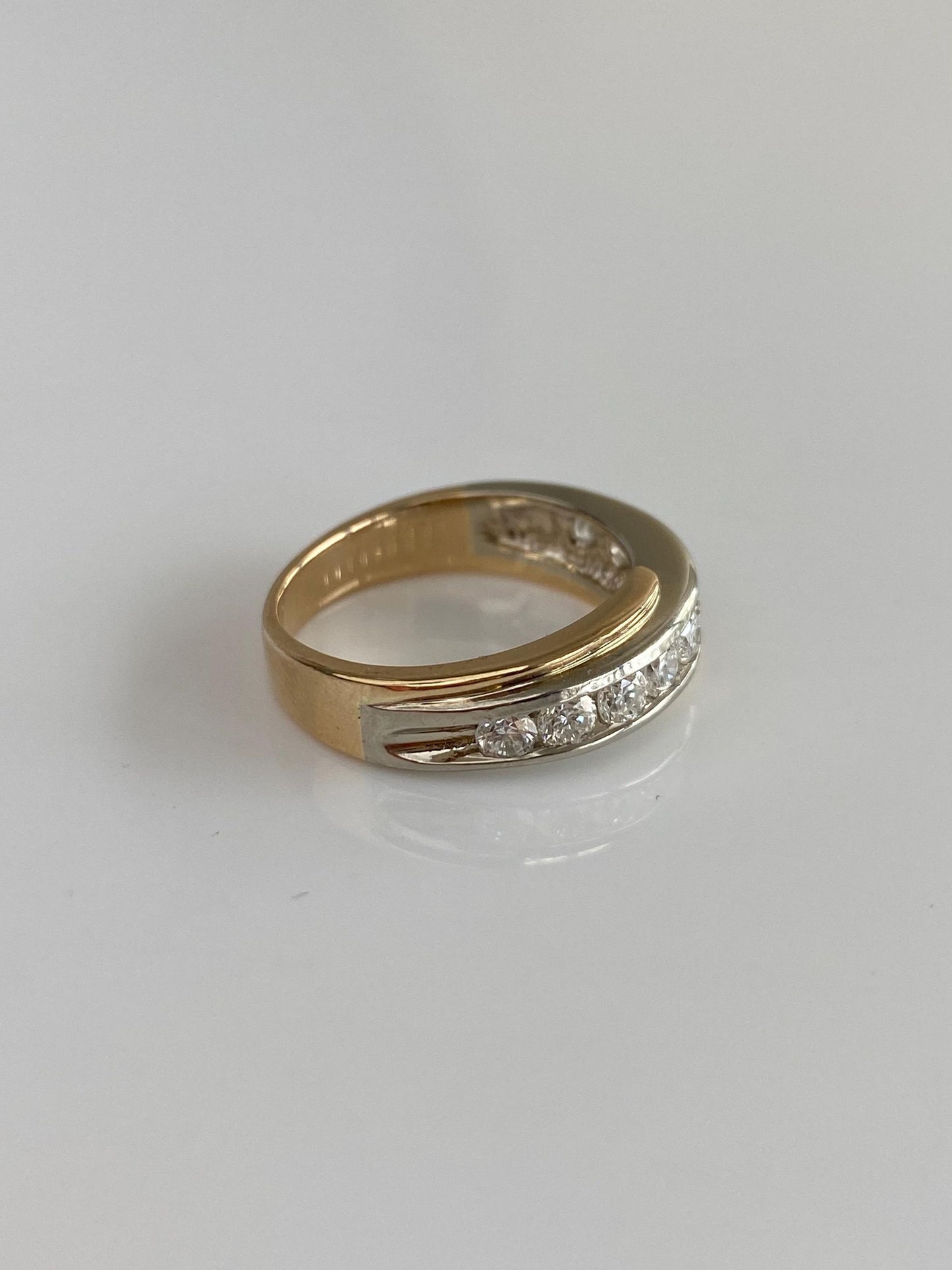 Vintage Solid 14k White & Yellow Gold Diamond Ring Band - Size 5.5