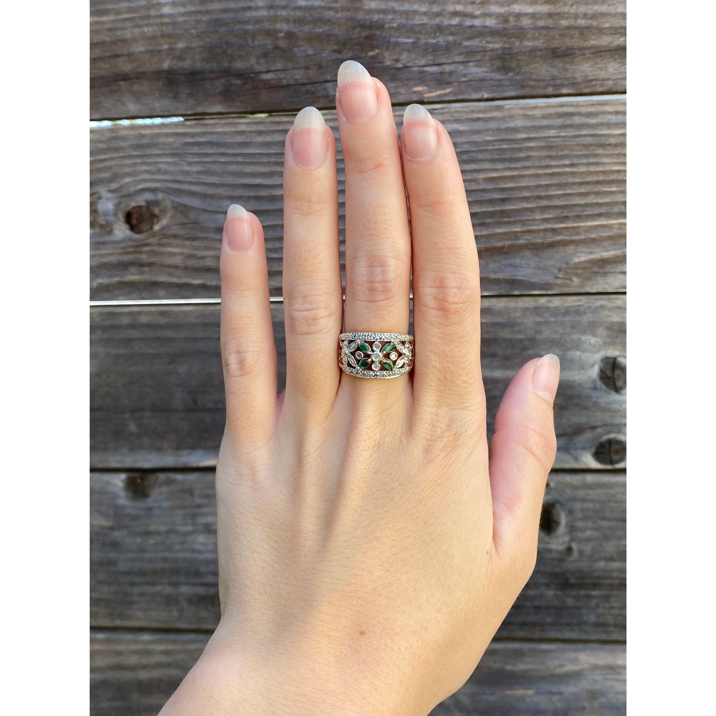 Vintage Solid 10k White & Yellow Gold Diamond Emerald Ring - Size 6