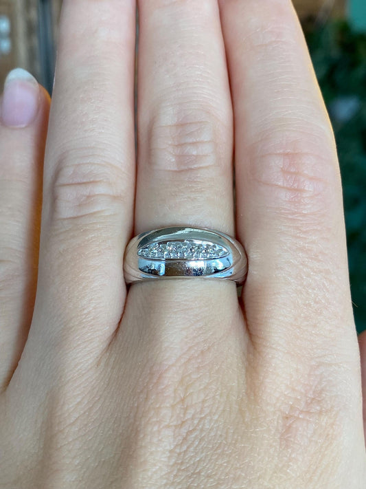Vintage Solid 14k White Gold Diamonds Designed Ring Band - Size 8.25