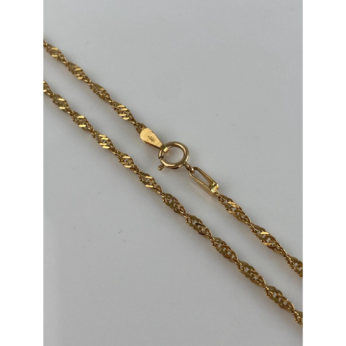 Vintage Solid 18k Yellow Gold Twist Chain Necklace - 15.5 inches