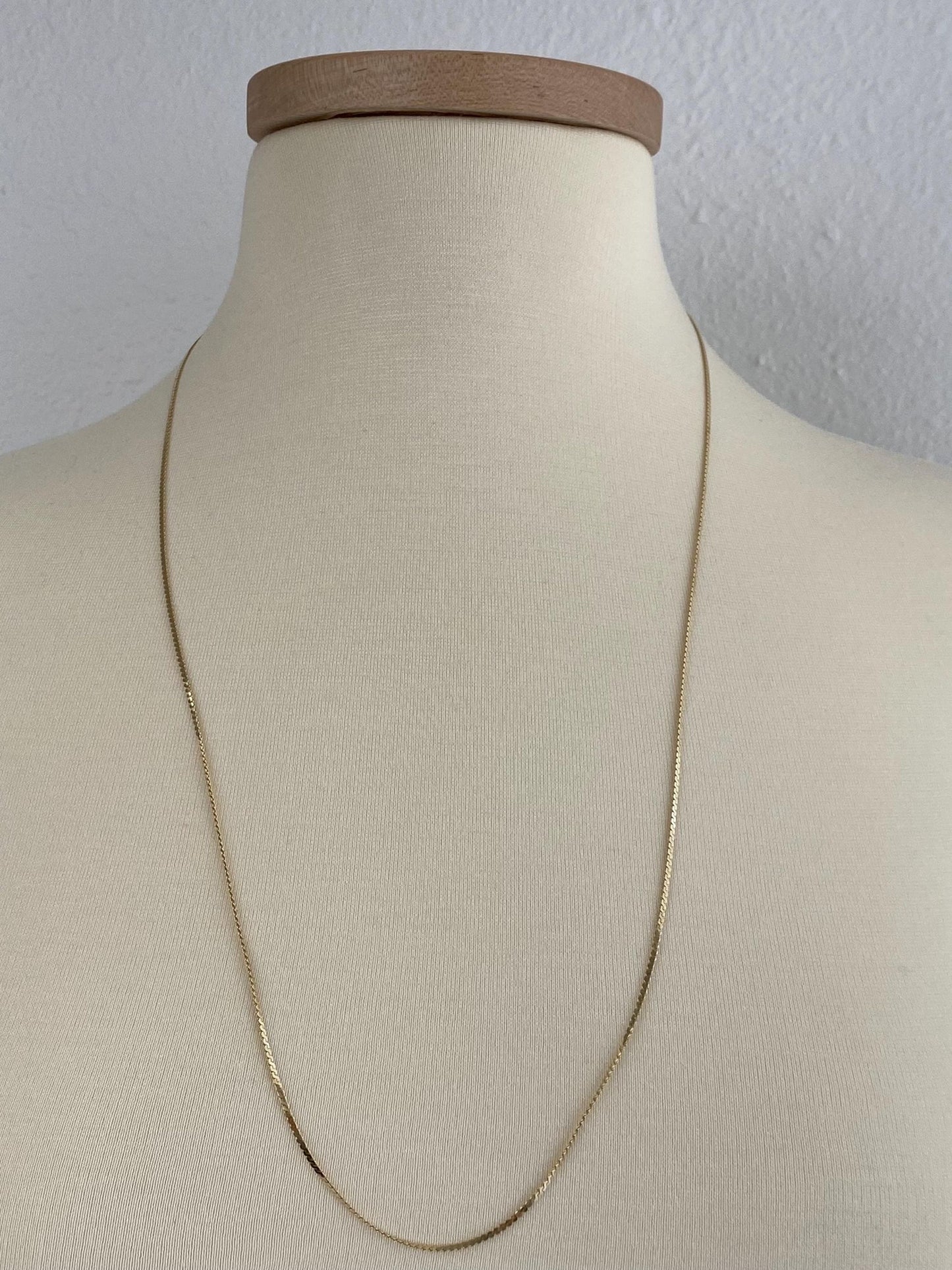 Vintage Solid 14k Yellow Gold Long Serpentine Chain Necklace - 28.5 inches