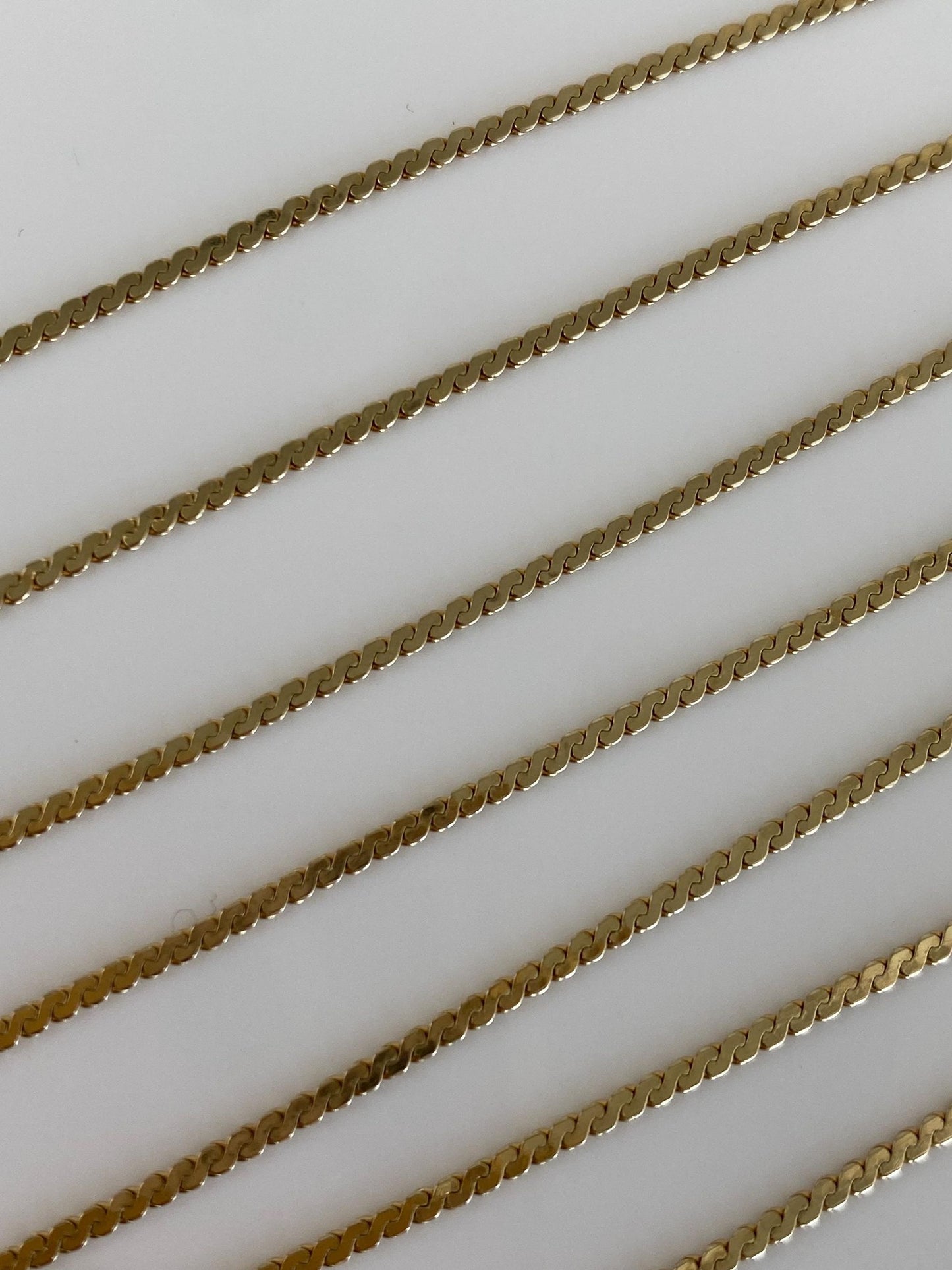 Vintage Solid 14k Yellow Gold Long Serpentine Chain Necklace - 28.5 inches