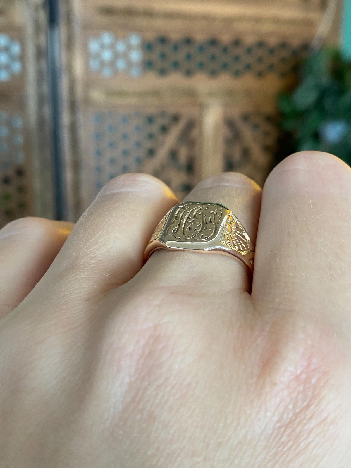 Vintage Solid 10k Rosey Gold Monogram Designed Signet Ring - Size 8.25