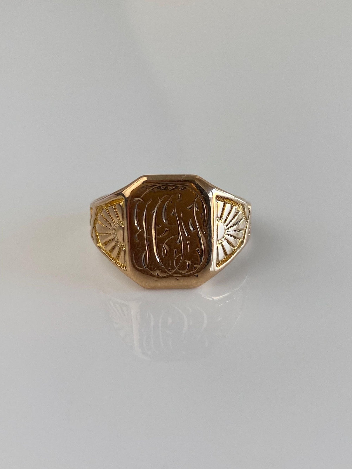 Vintage Solid 10k Rosey Gold Monogram Designed Signet Ring - Size 8.25