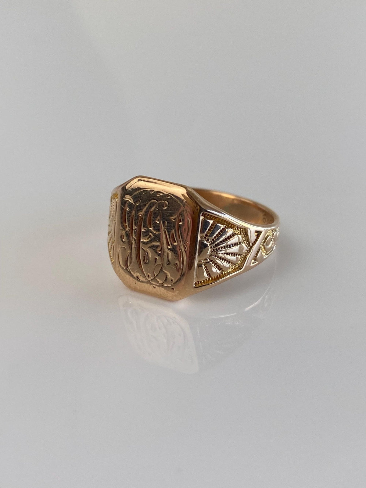 Vintage Solid 10k Rosey Gold Monogram Designed Signet Ring - Size 8.25