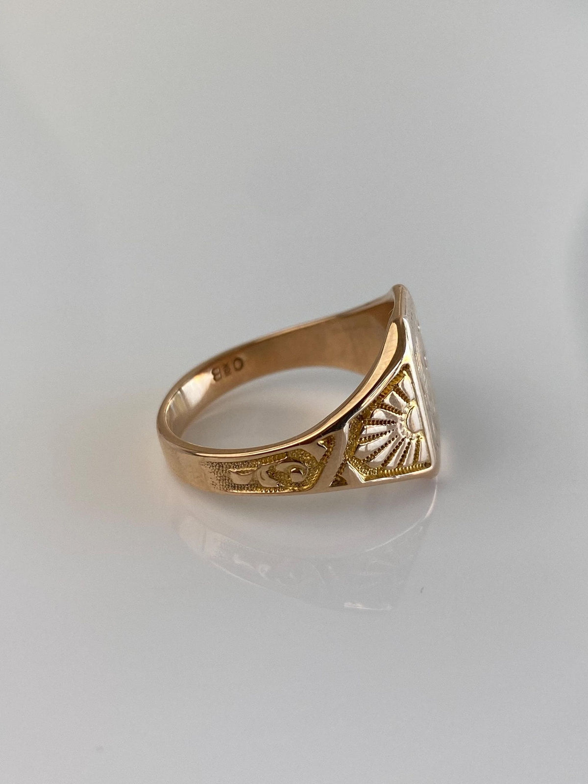 Vintage Solid 10k Rosey Gold Monogram Designed Signet Ring - Size 8.25