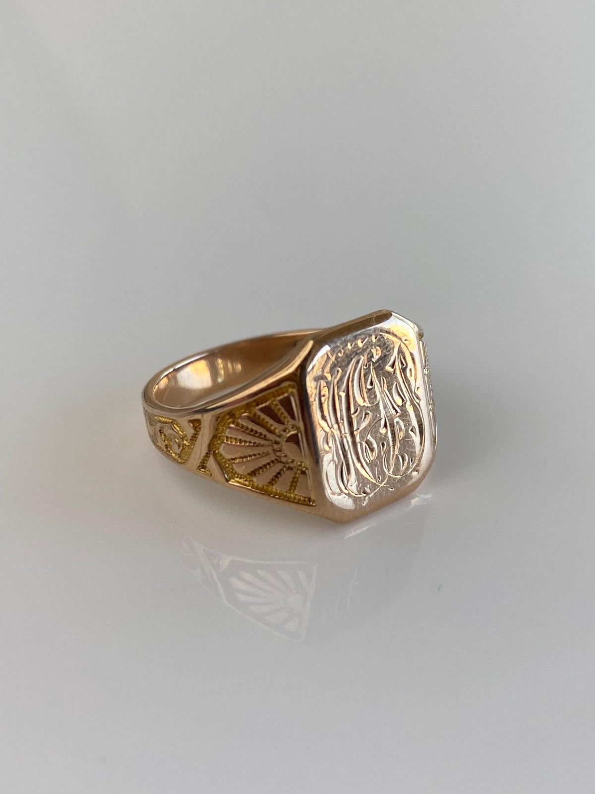Vintage Solid 10k Rosey Gold Monogram Designed Signet Ring - Size 8.25