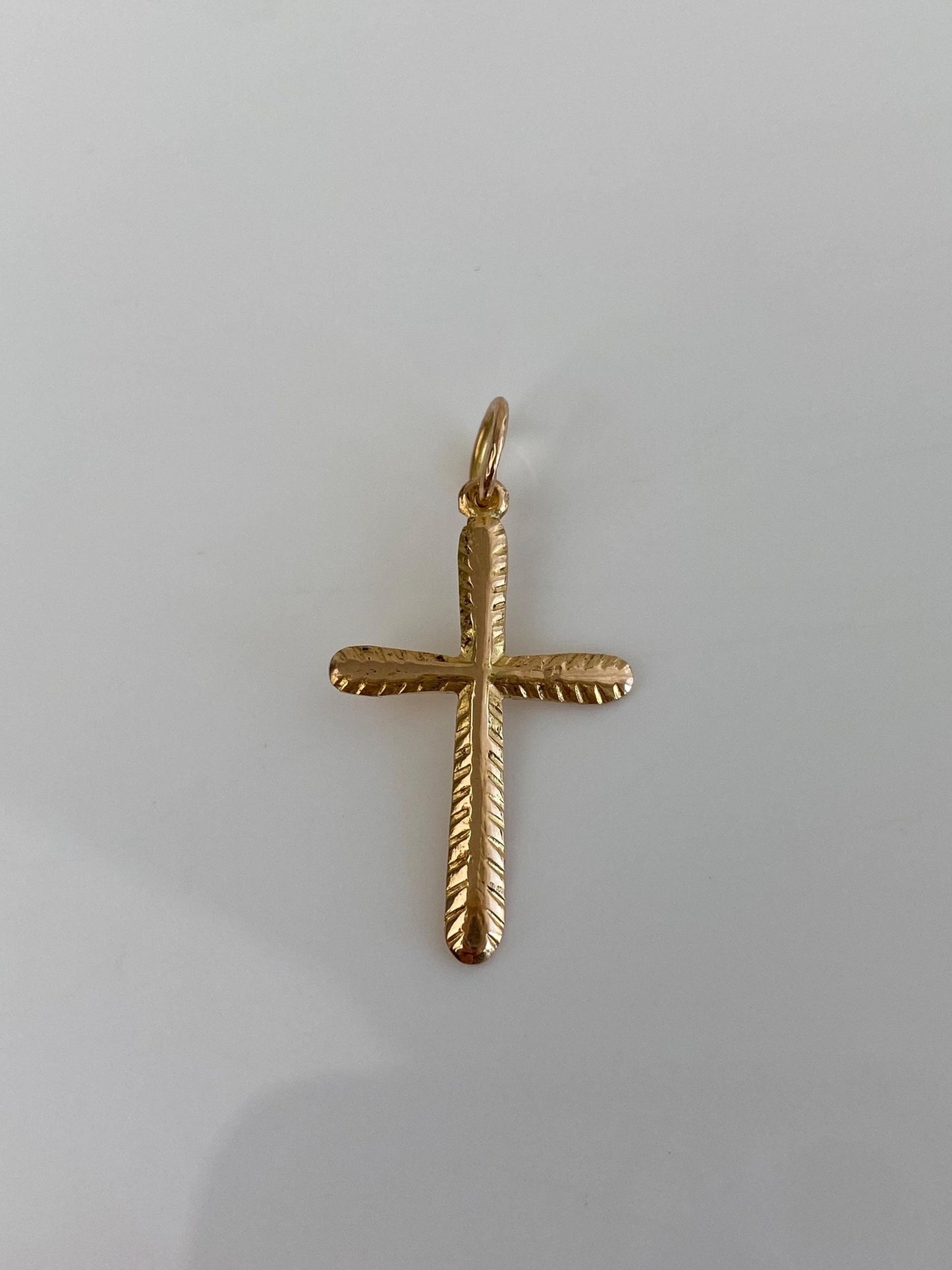 Vintage 18k Yellow Gold Design Cross Charm