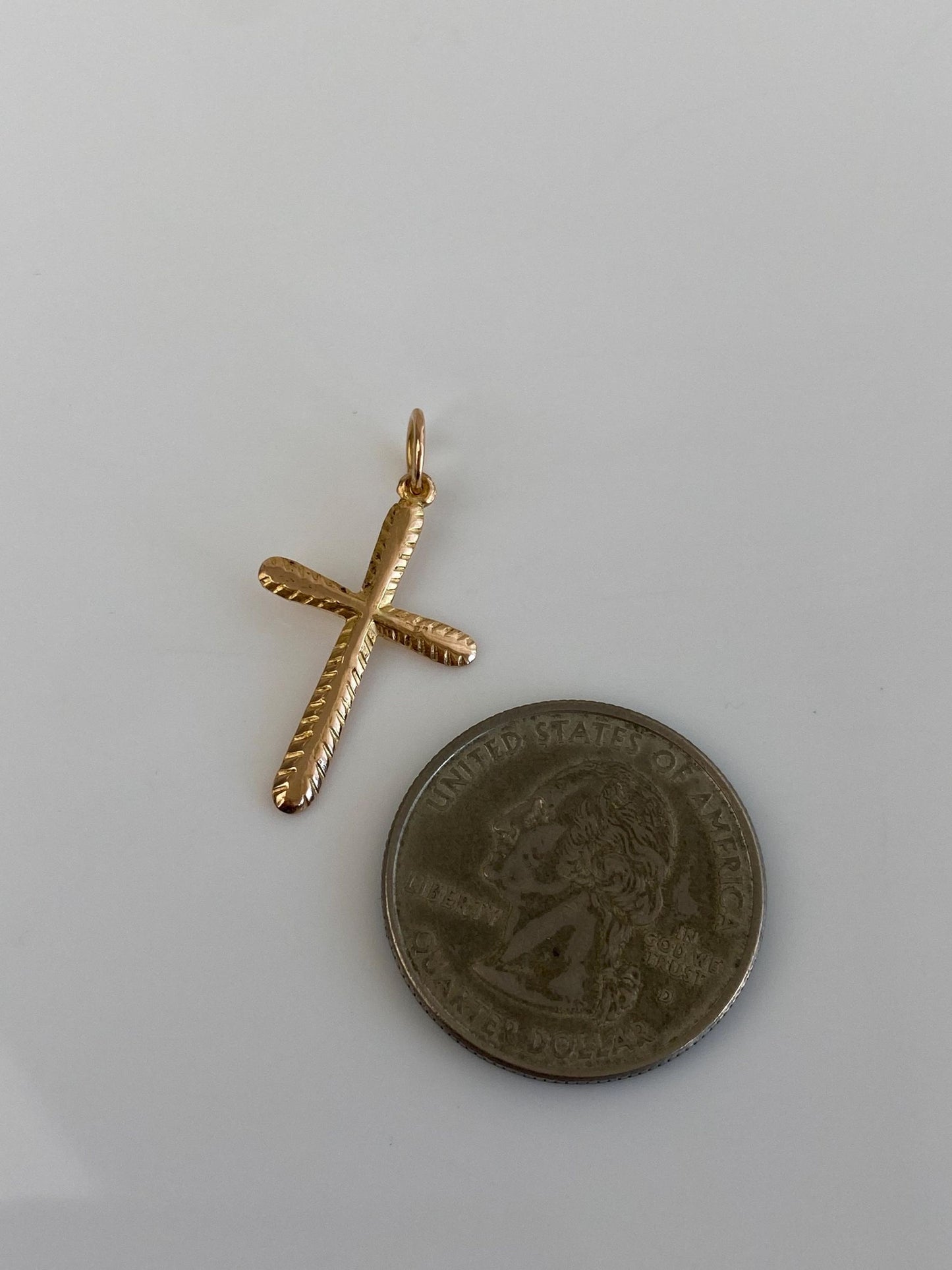 Vintage 18k Yellow Gold Design Cross Charm
