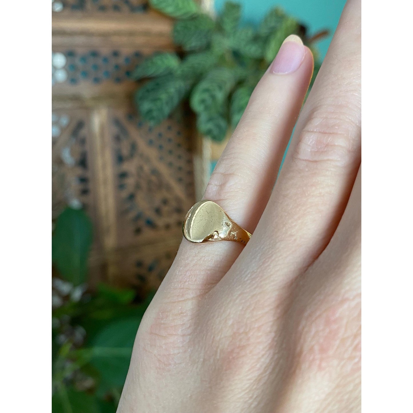 Vintage Solid 14k Yellow Gold Design Signet Ring - Size 3.75