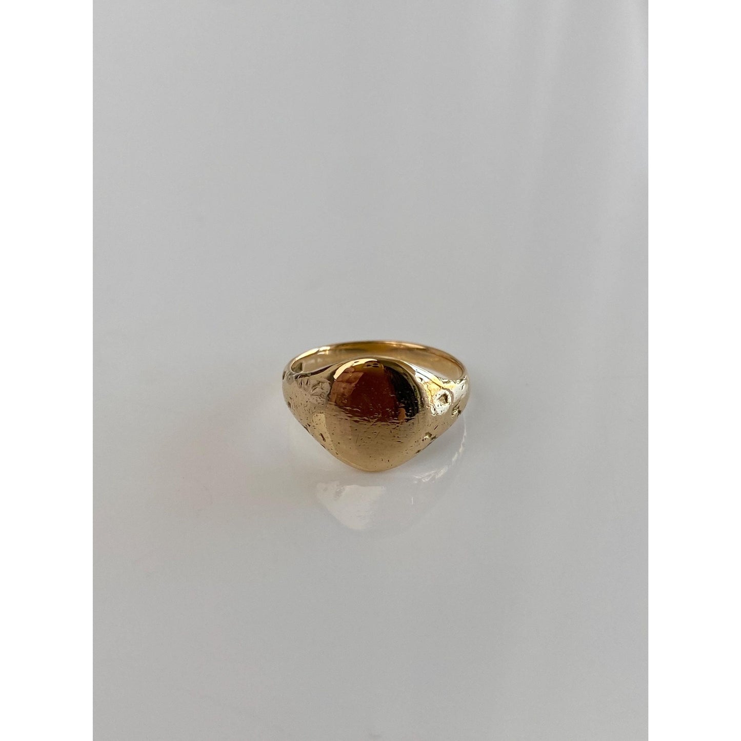 Vintage Solid 14k Yellow Gold Design Signet Ring - Size 3.75