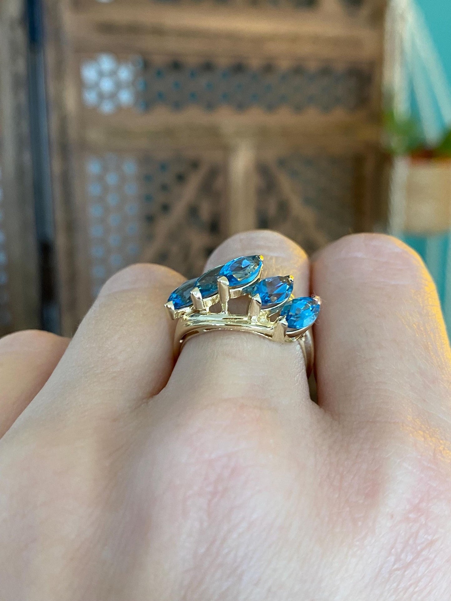 Vintage Solid 14k Yellow Gold Marquise Topaz Row Ring - Size 6.5
