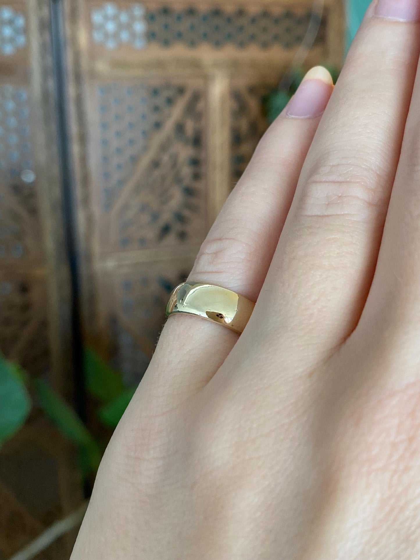 Vintage Solid 14k Yellow Gold Wide Ring Band - Size 4.25