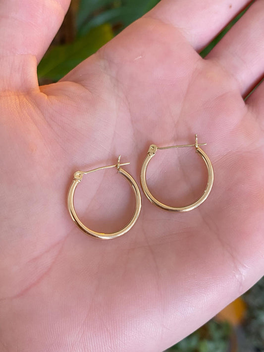 Vintage 14k Yellow Gold Hoop Earrings