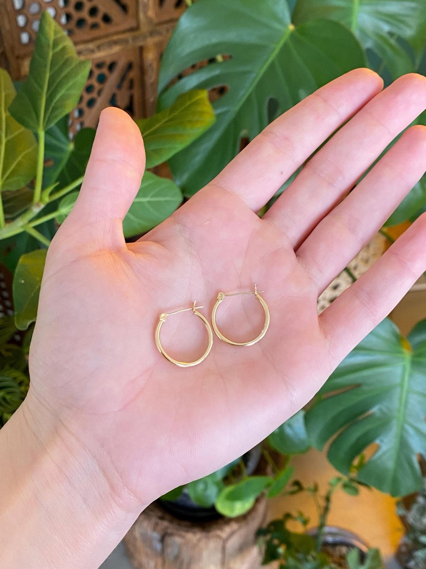 Vintage 14k Yellow Gold Hoop Earrings