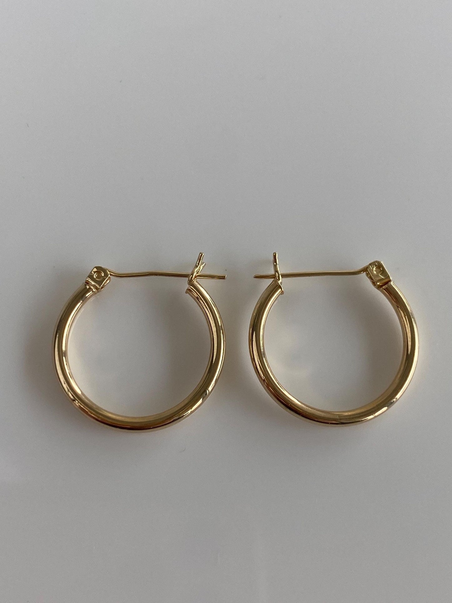 Vintage 14k Yellow Gold Hoop Earrings