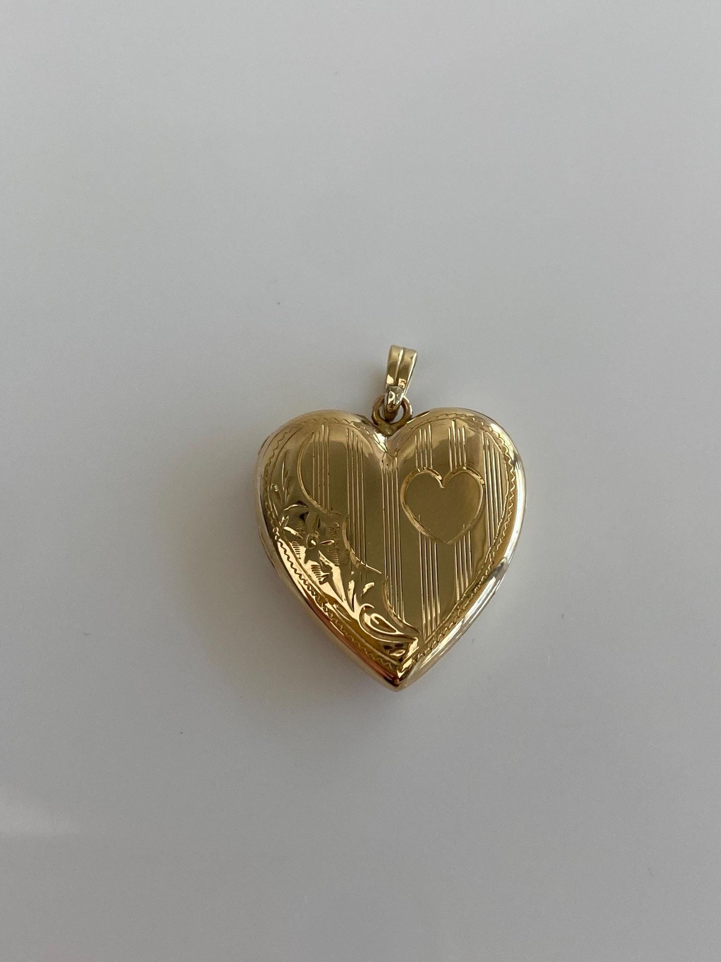 Vintage Solid 10k Yellow Gold Engraved Heart Locket Charm