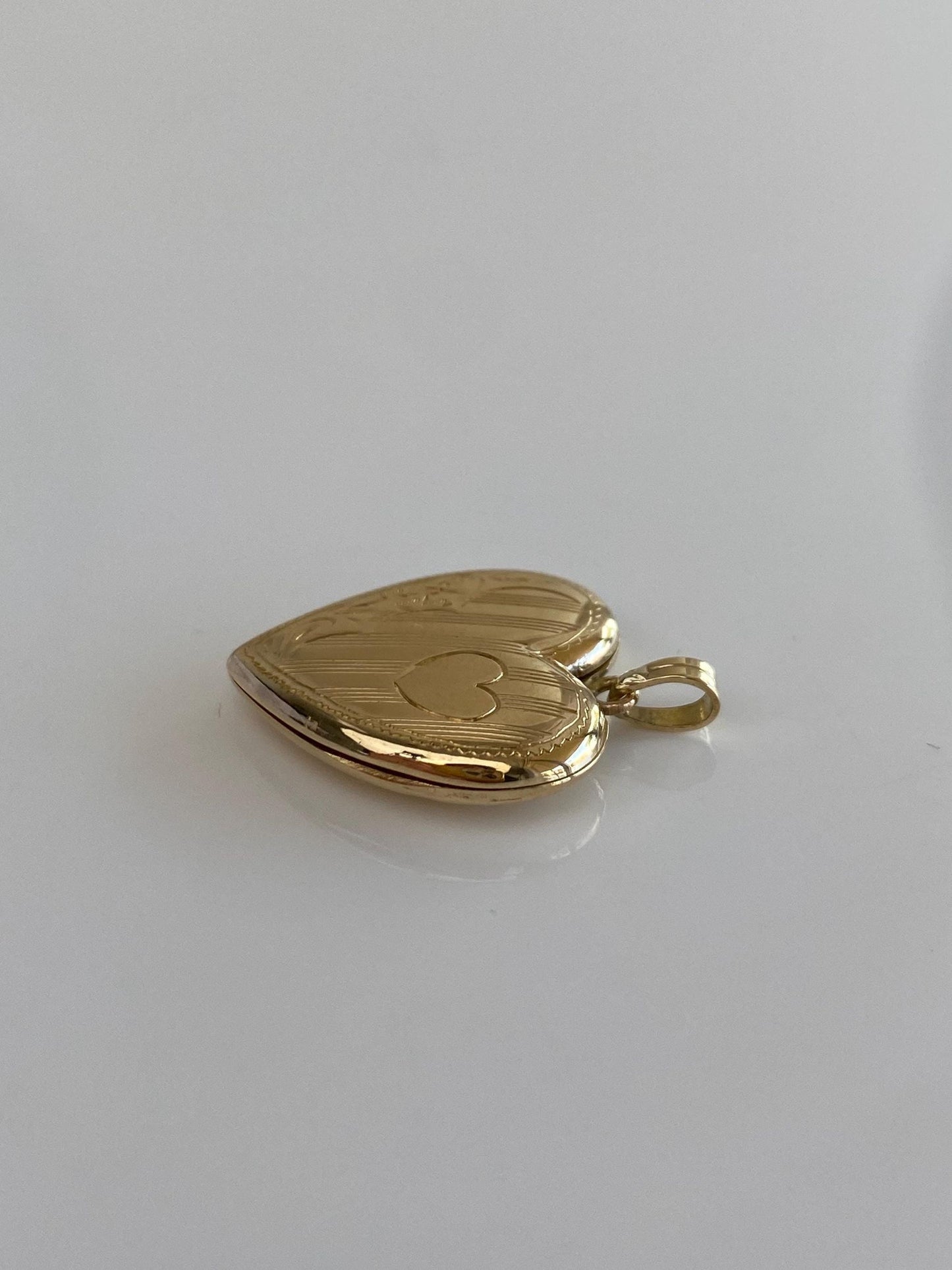 Vintage Solid 10k Yellow Gold Engraved Heart Locket Charm