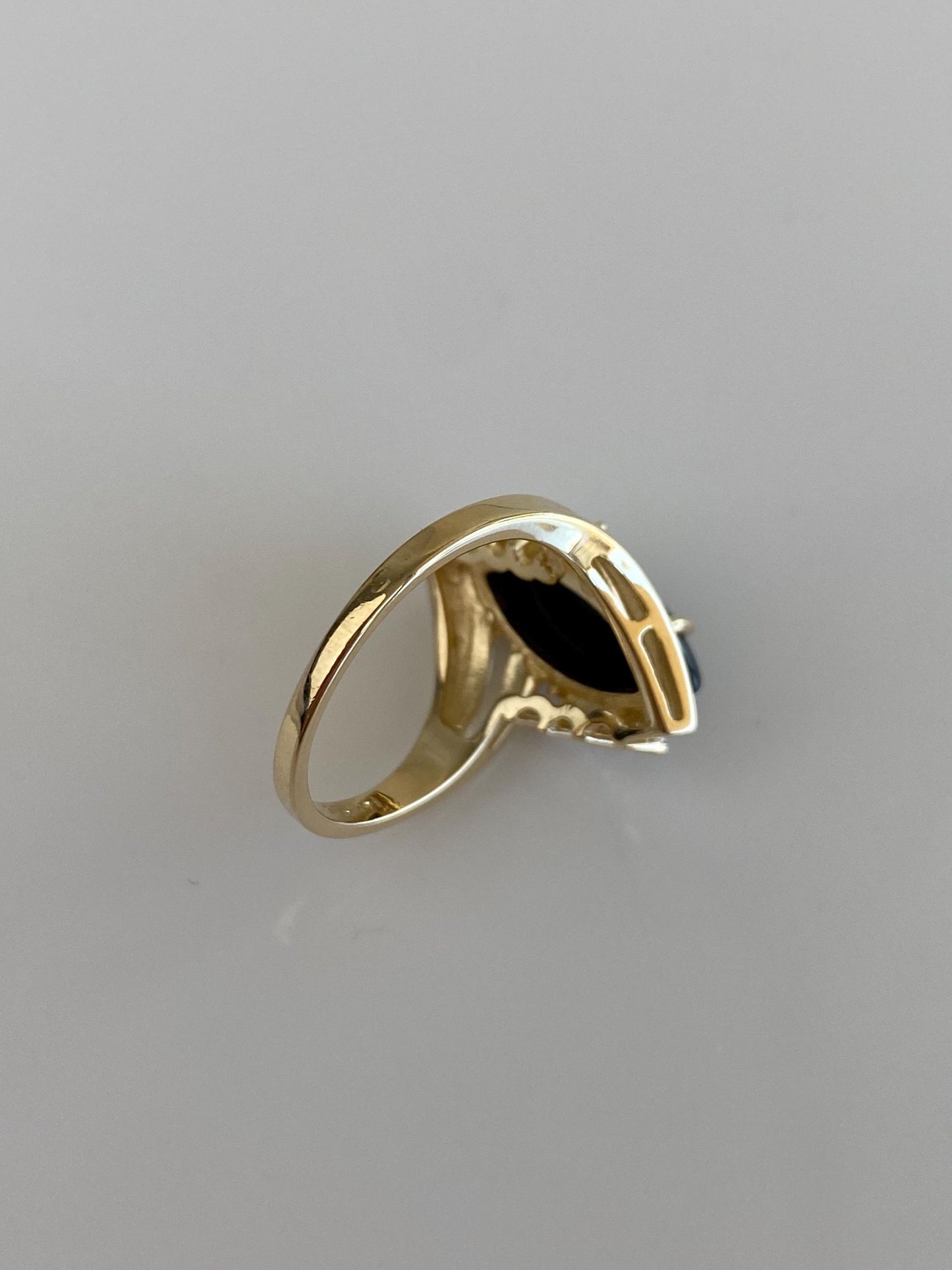 Vintage Solid 14k Yellow Gold Diamond Black Onyx Marquis Ring - Size 6