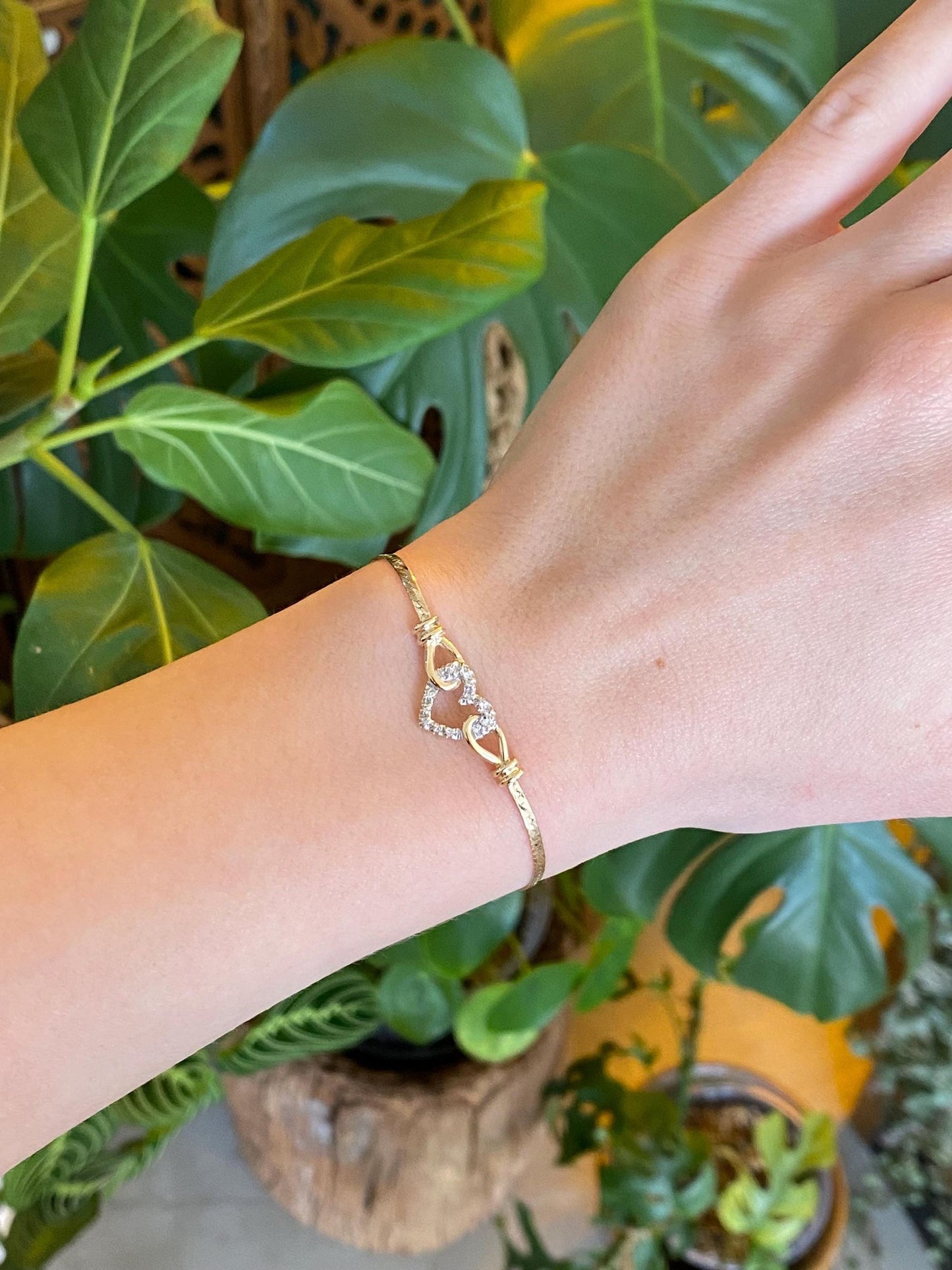 Vintage Solid 14k White & Yellow Gold Diamond Heart Flat Chain Bracelet - 6.5 inches