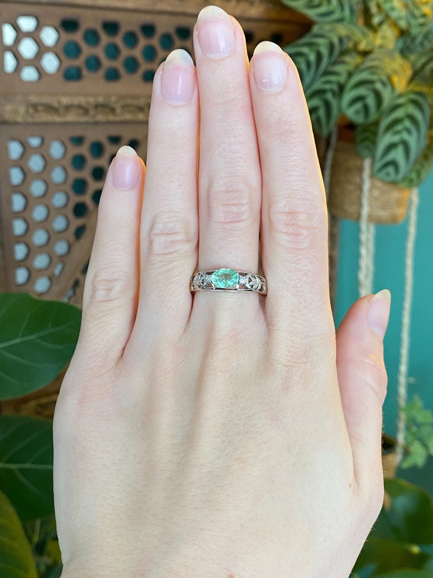 Vintage Solid 14k White Gold Diamond Peridot Ring - Size 8.75