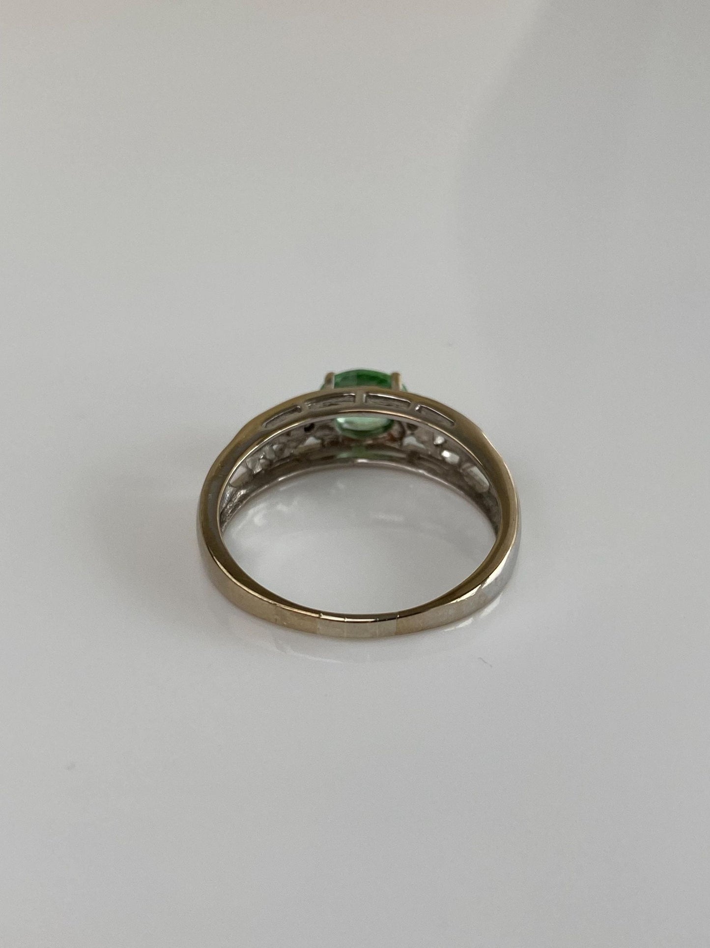 Vintage Solid 14k White Gold Diamond Peridot Ring - Size 8.75