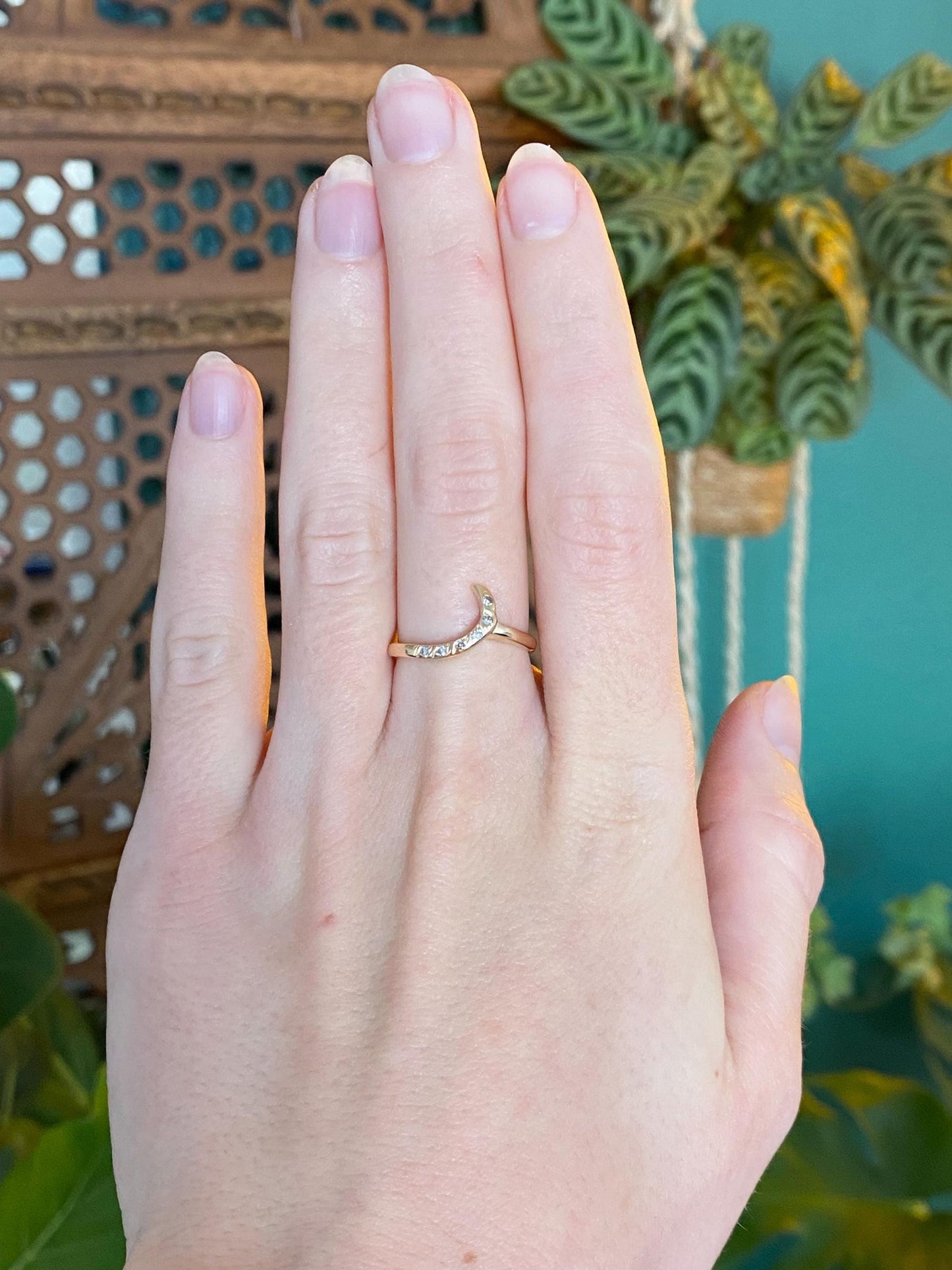 Vintage Solid 14k Yellow Gold Diamond Wave Ring - Size 6.25