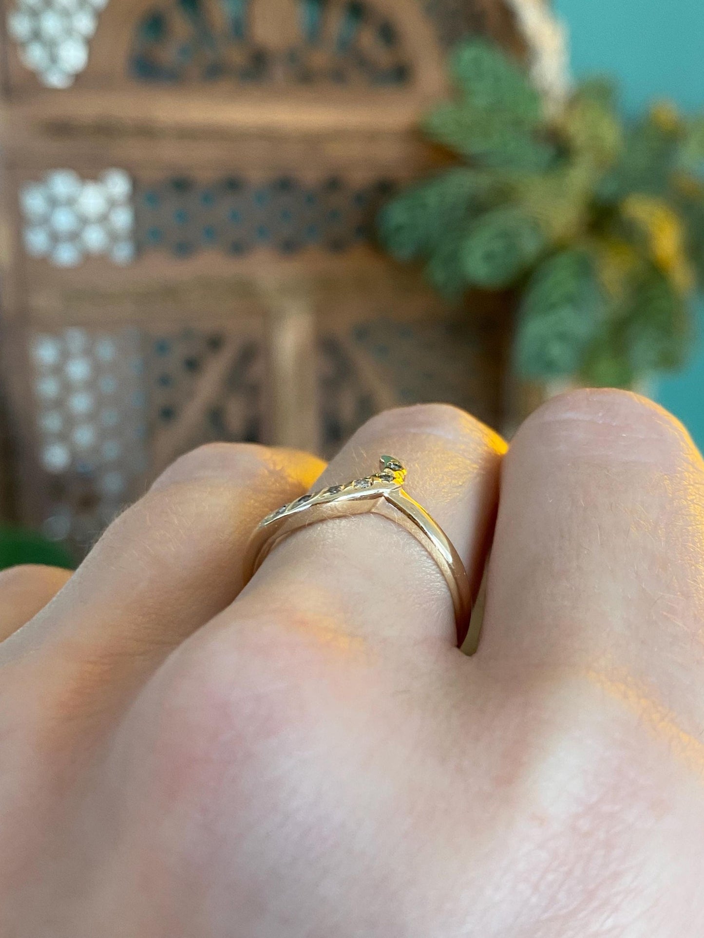 Vintage Solid 14k Yellow Gold Diamond Wave Ring - Size 6.25