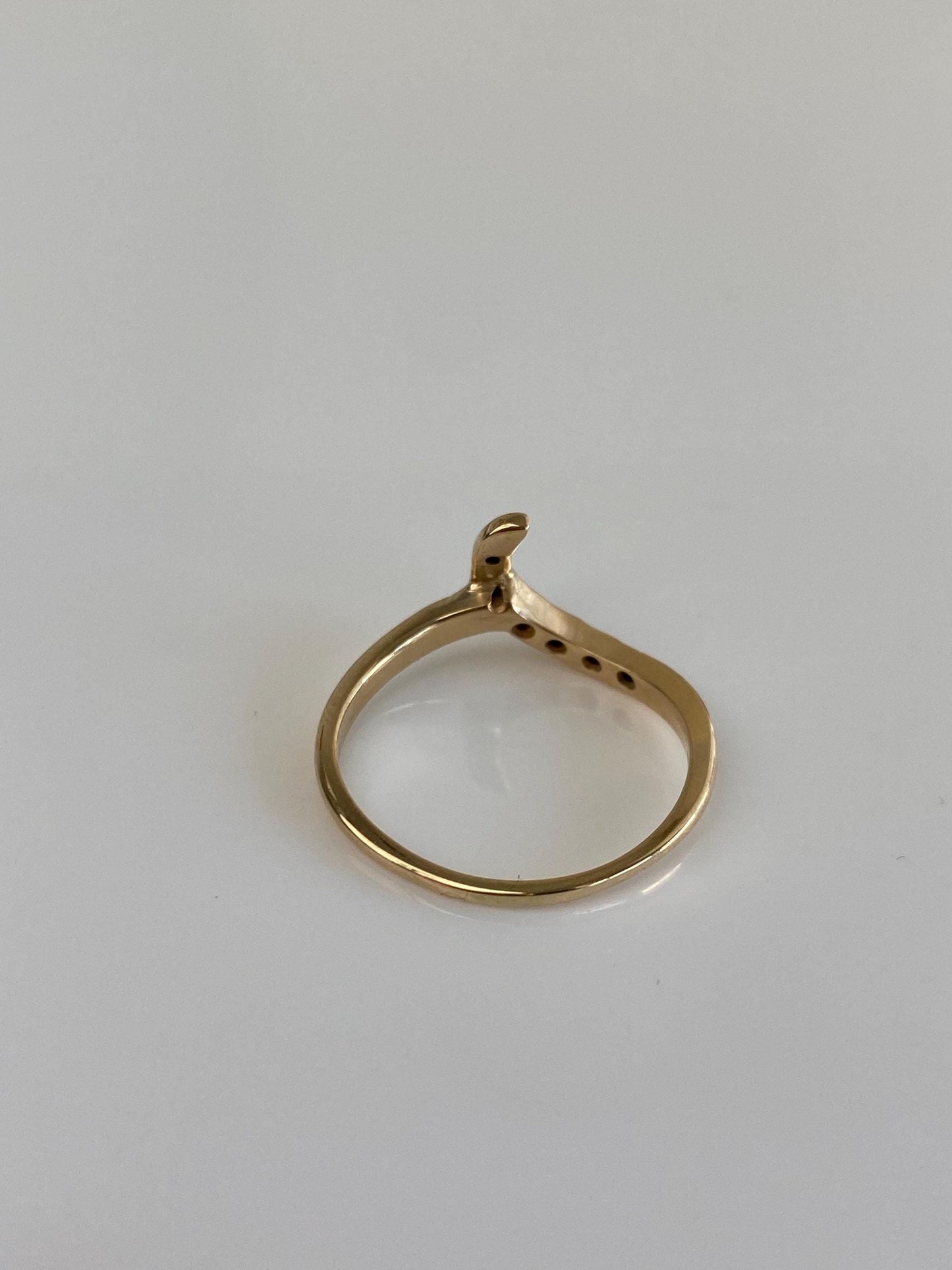 Vintage Solid 14k Yellow Gold Diamond Wave Ring - Size 6.25