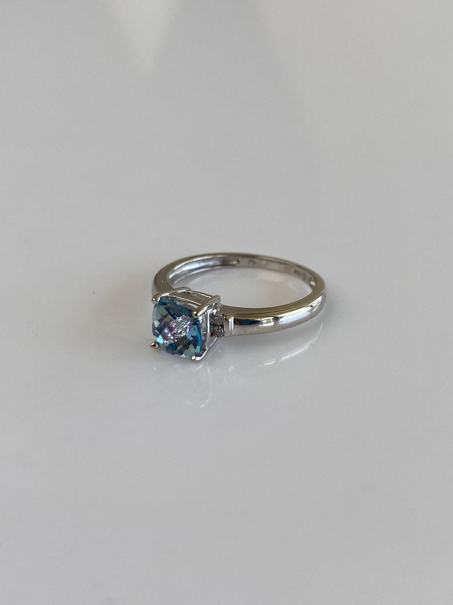 Solid 10k White Gold Light Mystic Topaz & Clear Sapphire Ring - Size 5.5