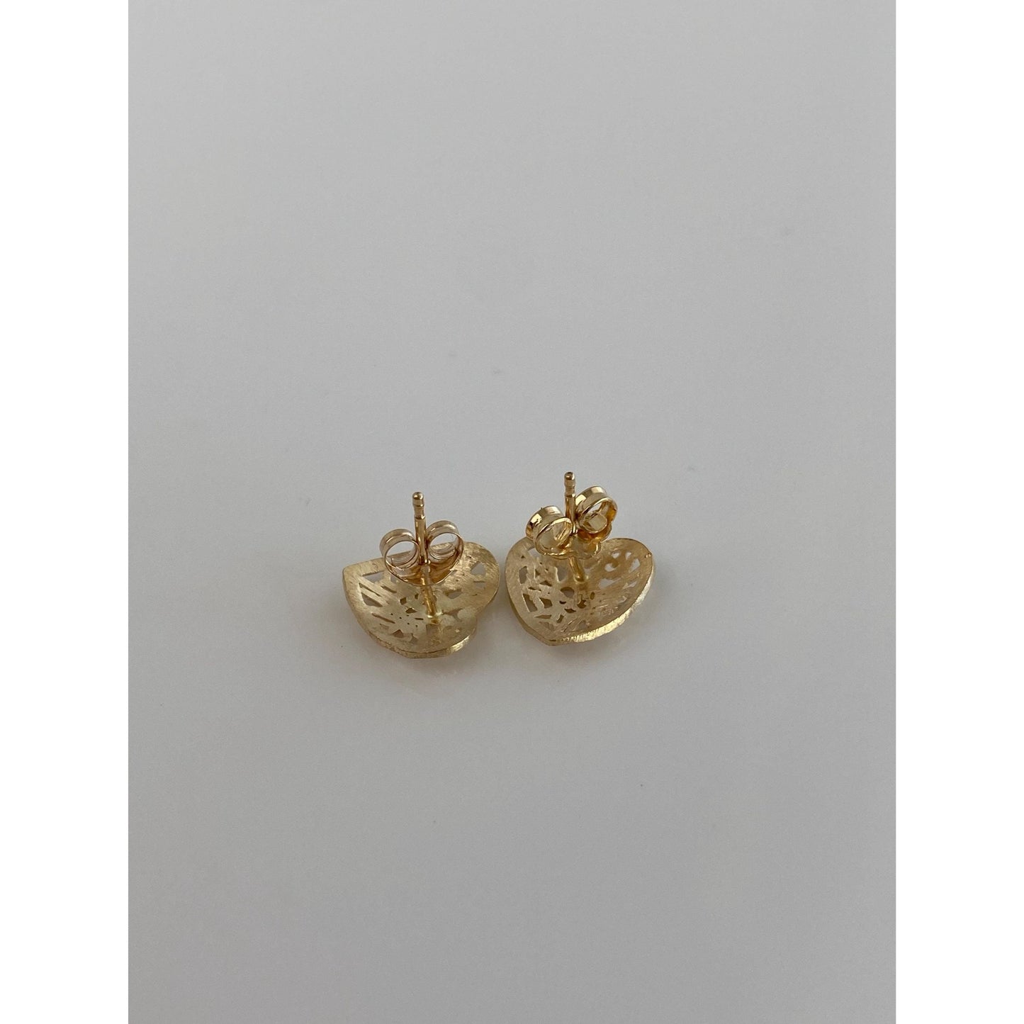 Solid 14k Yellow Gold Filigree Heart Stud Earrings