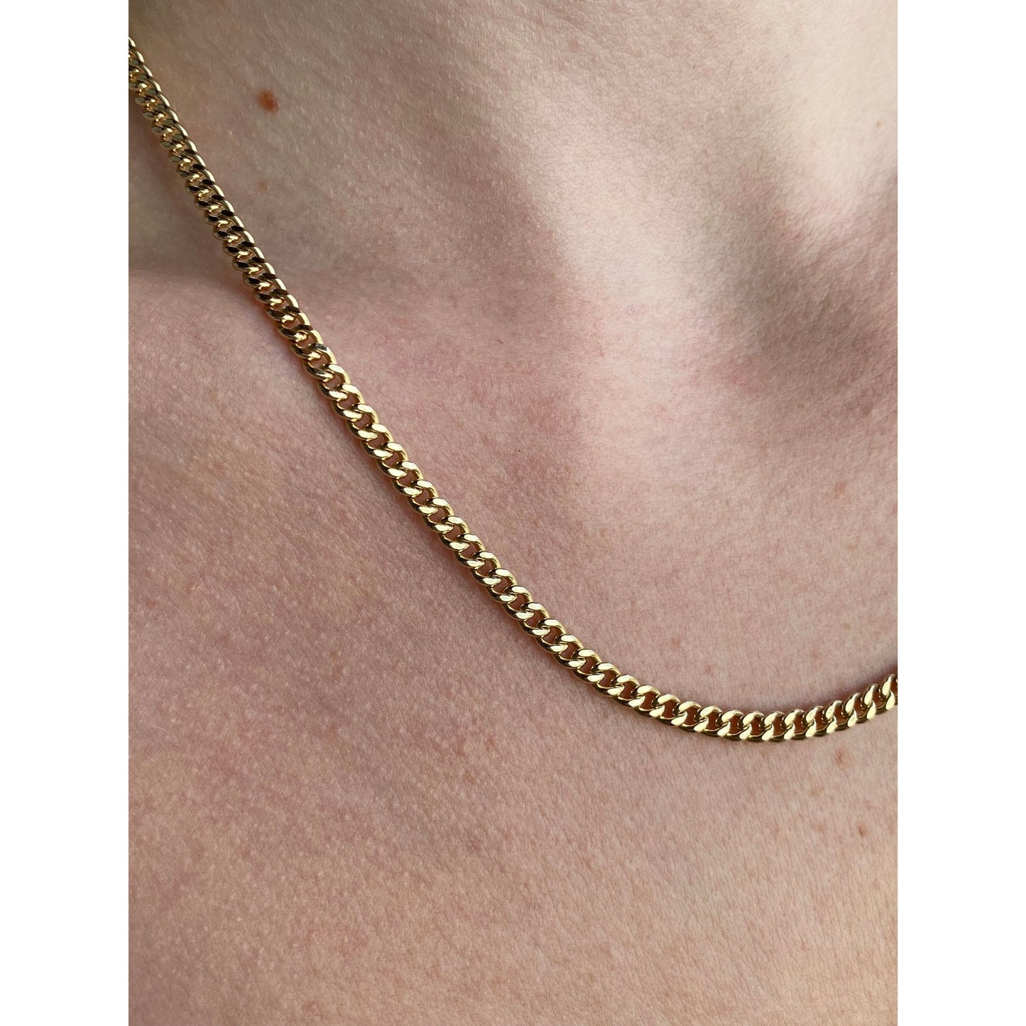 Vintage Solid 14k Yellow Gold Curb Chain Necklace - 18 inches