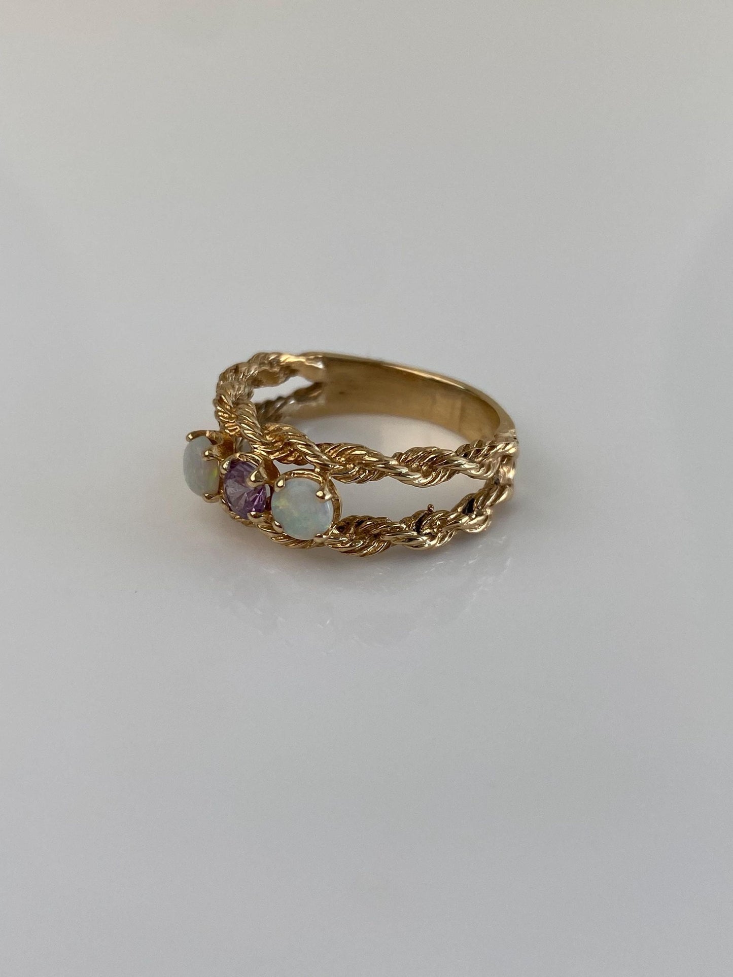Vintage Solid 14k Yellow Gold Opal Light Purple Sapphire Ring Band - Size 8