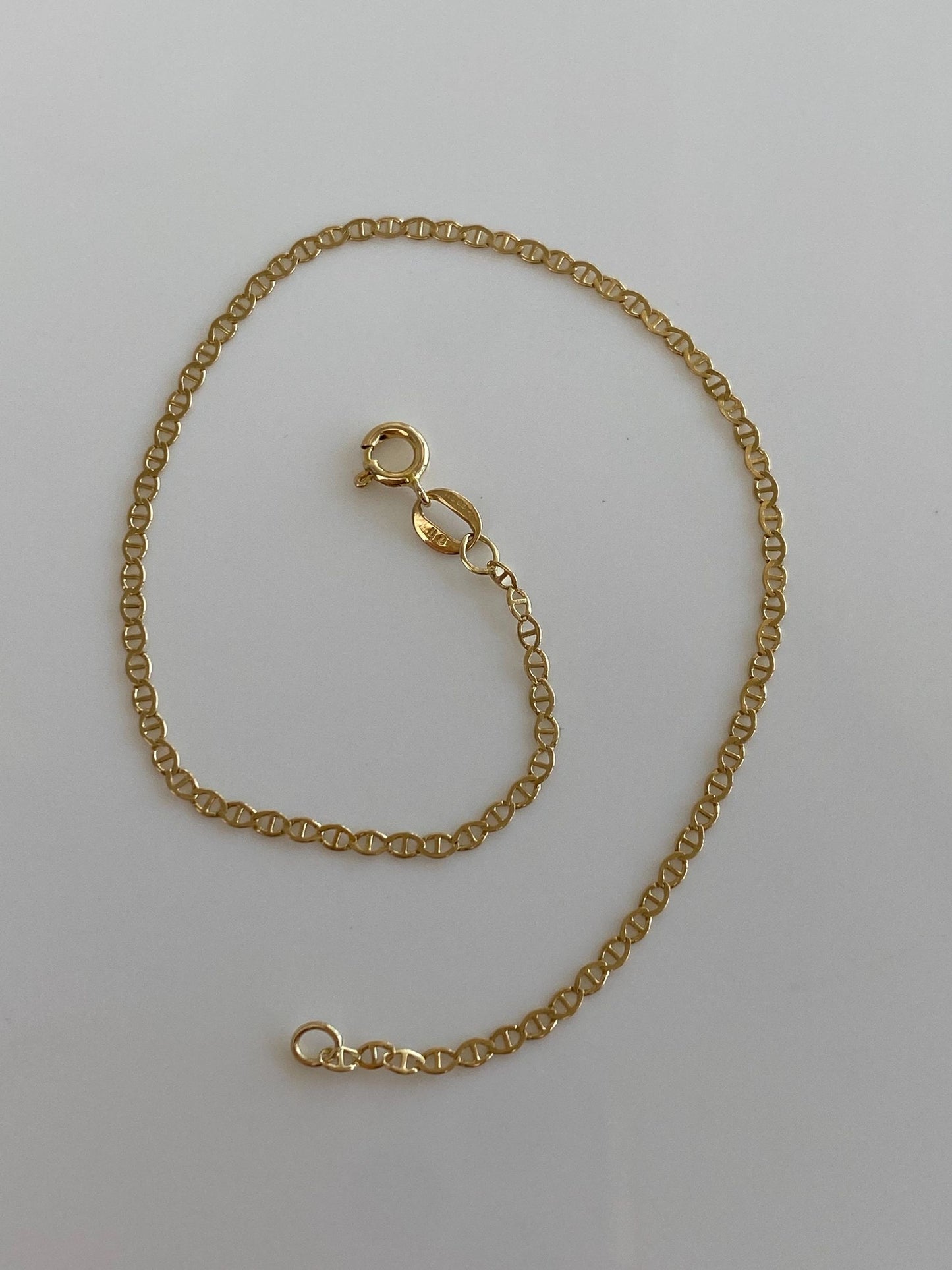 Vintage Solid 18k Yellow Gold Dainty Mariner Chain Bracelet - 7.25 inches