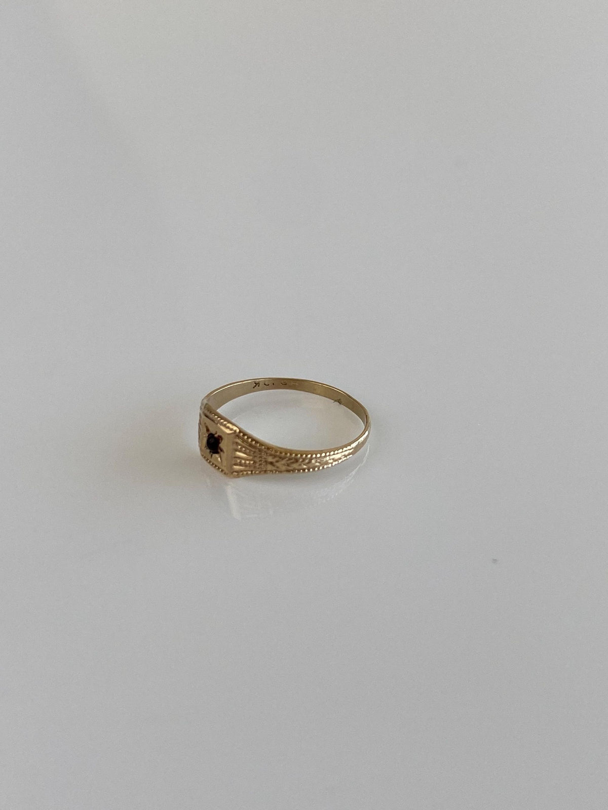 Vintage Solid 10k Yellow Gold Red Cubic Zirconia Designed Baby Ring