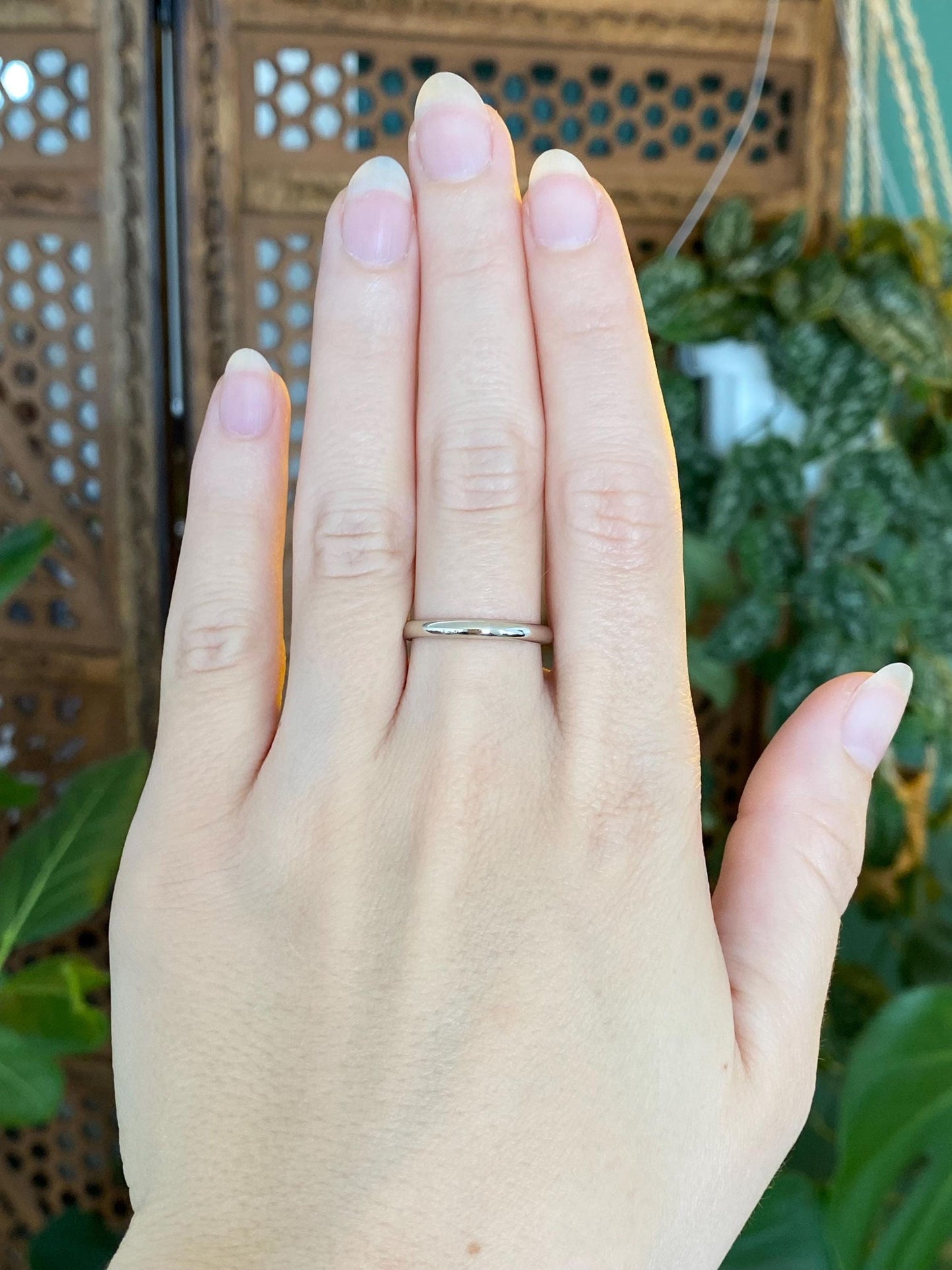 Vintage Solid 14k White Gold Ring Band - Size 7.5