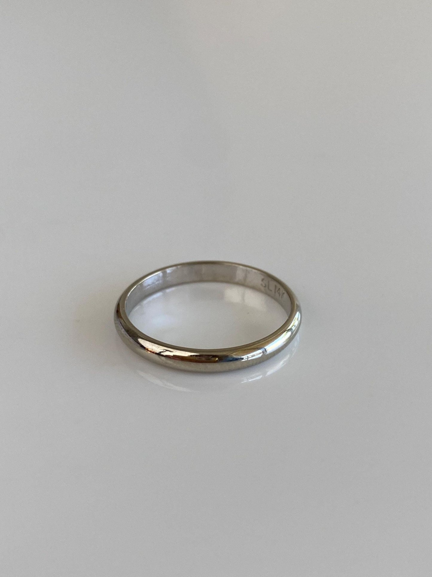 Vintage Solid 14k White Gold Ring Band - Size 7.5
