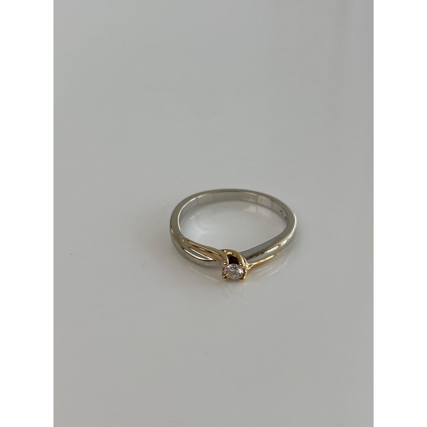Vintage Solid 14k White & Yellow Gold Diamond Twist Ring - Size 6.25