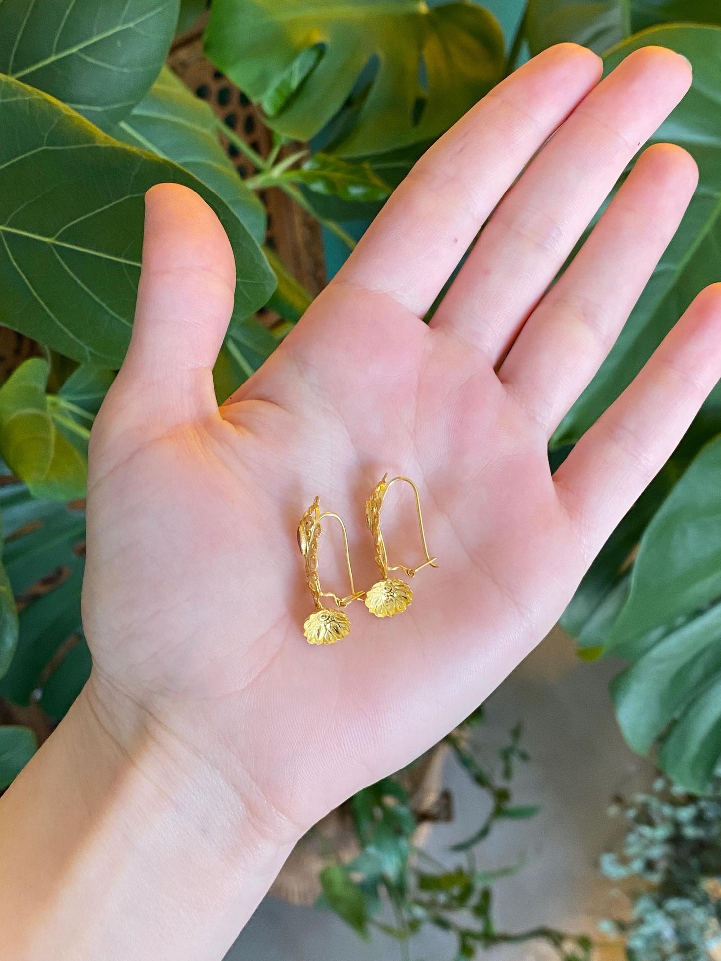 Vintage Solid 20k Yellow Gold Red Enamel Dangle Earrings