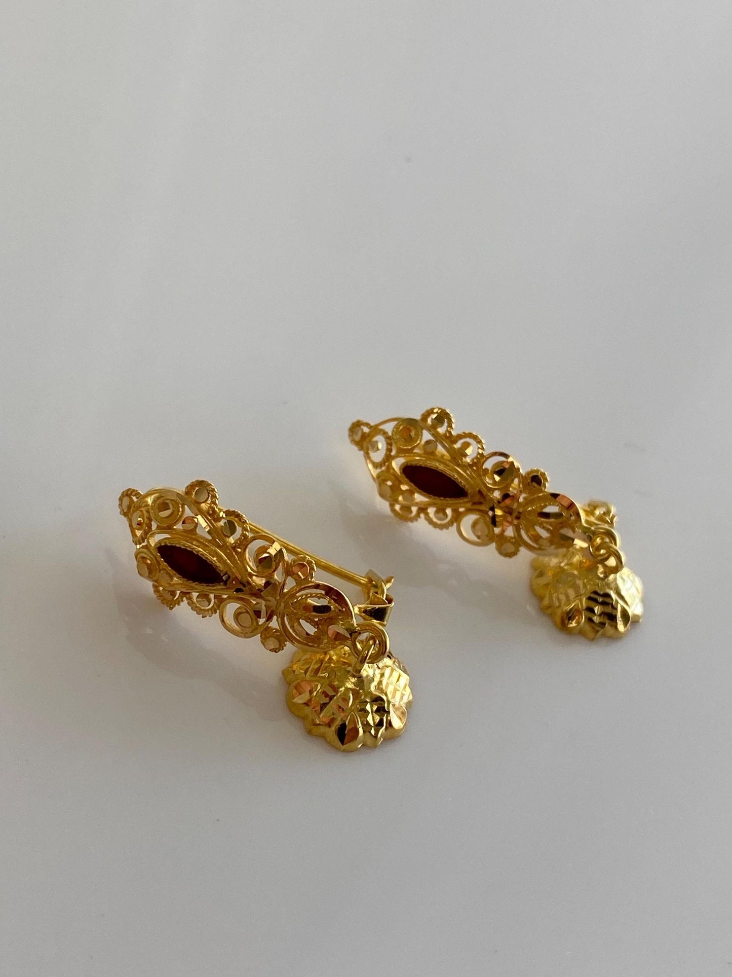 Vintage Solid 20k Yellow Gold Red Enamel Dangle Earrings