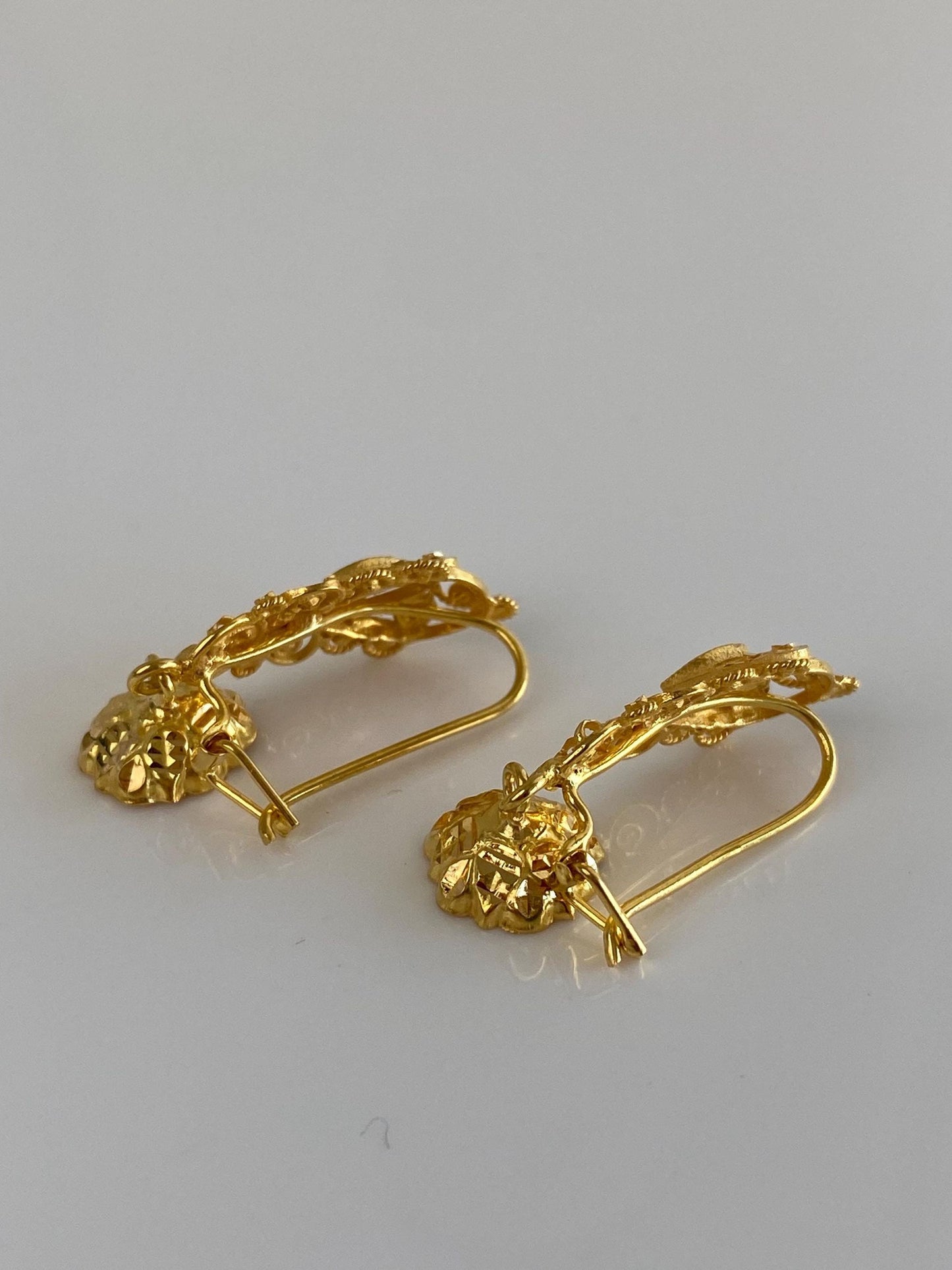 Vintage Solid 20k Yellow Gold Red Enamel Dangle Earrings