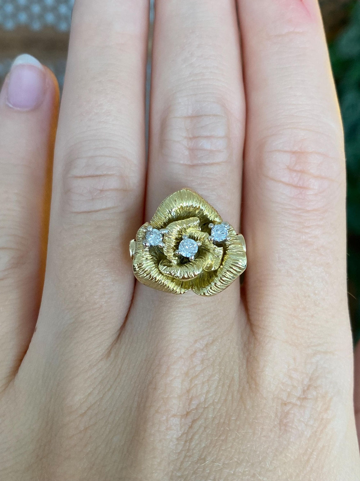 Vintage Solid 18k Yellow Gold Diamond Rose Ring - Size 8.5