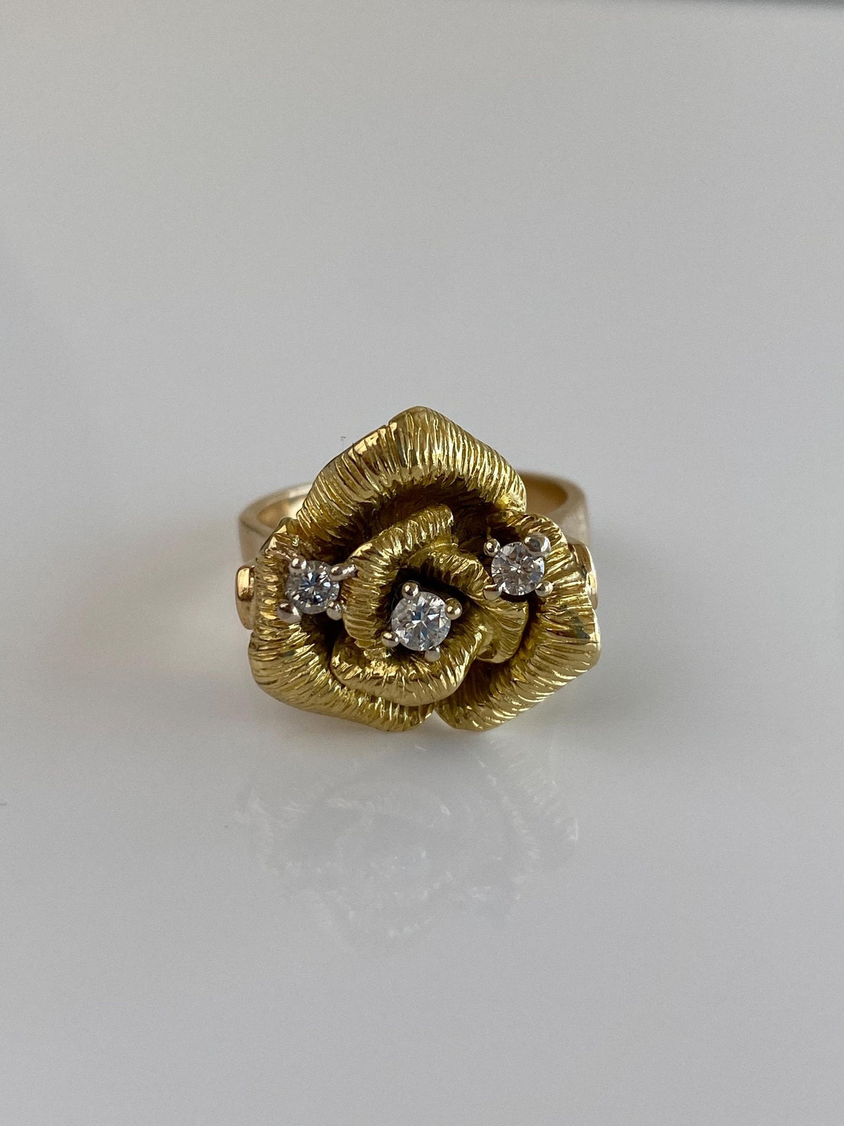 Vintage Solid 18k Yellow Gold Diamond Rose Ring - Size 8.5